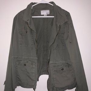 Bar lll army green jacket💚